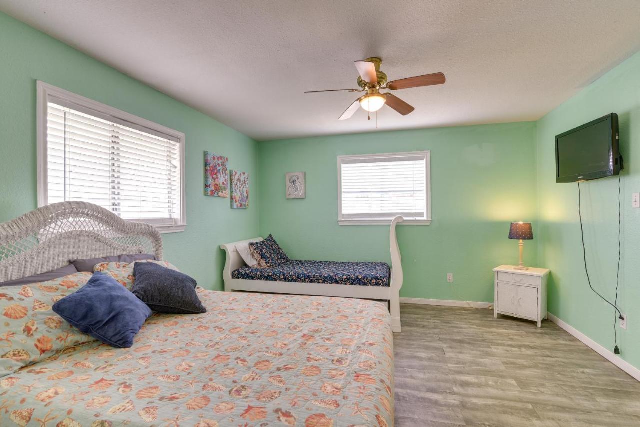 Surfside Beach Home With Deck 300 Feet To The Gulf! Екстериор снимка